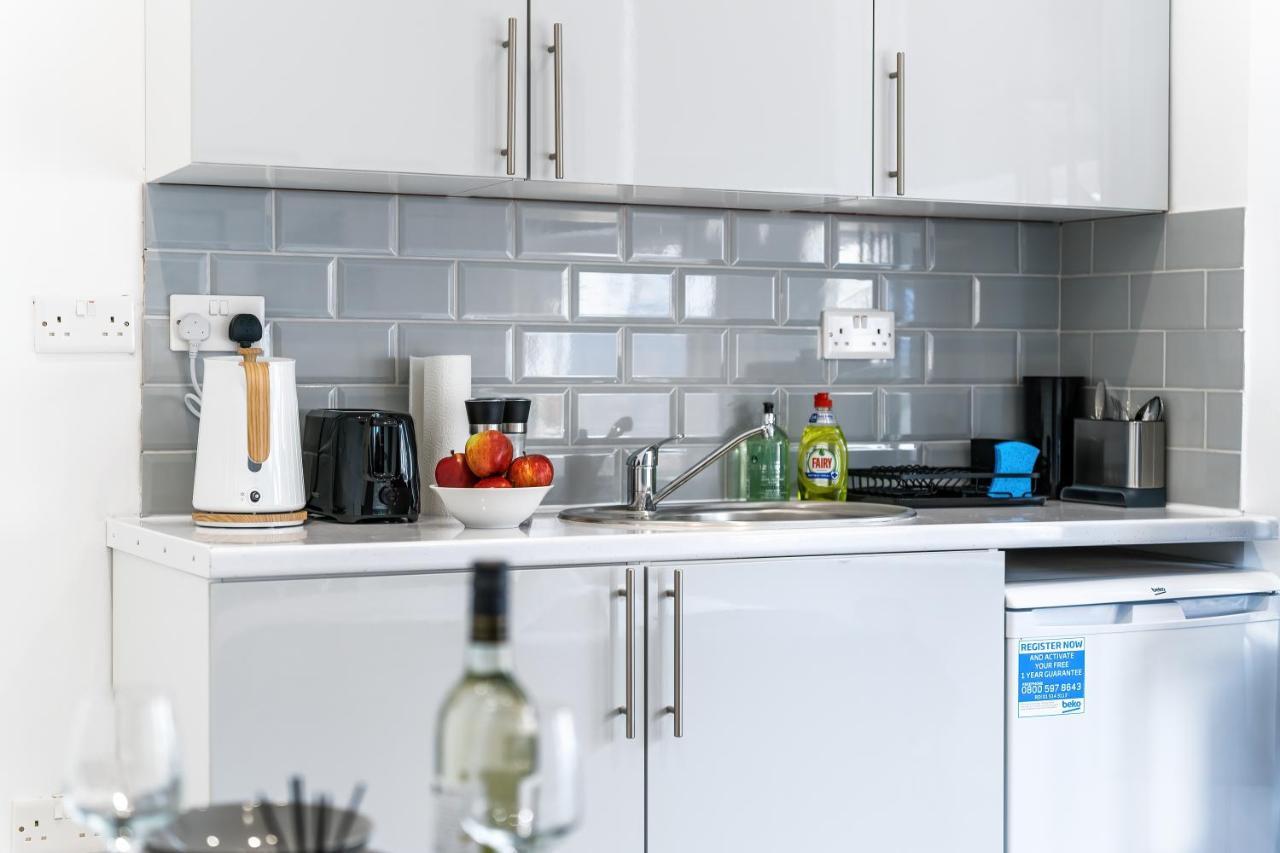 Livestay-modern Studio In Zone 2 London