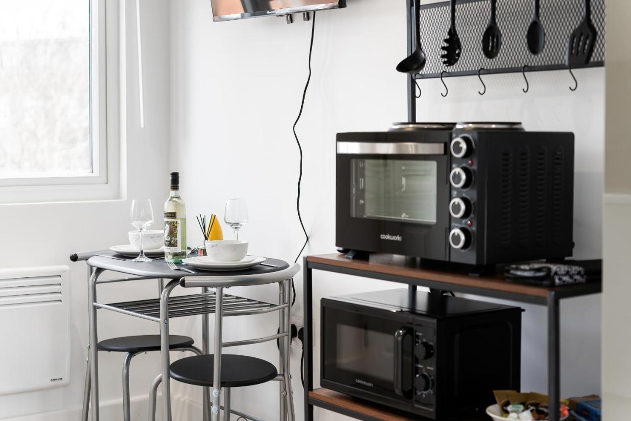 Livestay-modern Studio In Zone 2 London